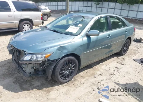 2011 Toyota Camry Le z USA, uszkodzony, nr VIN 4T1BF3EK2BU753572